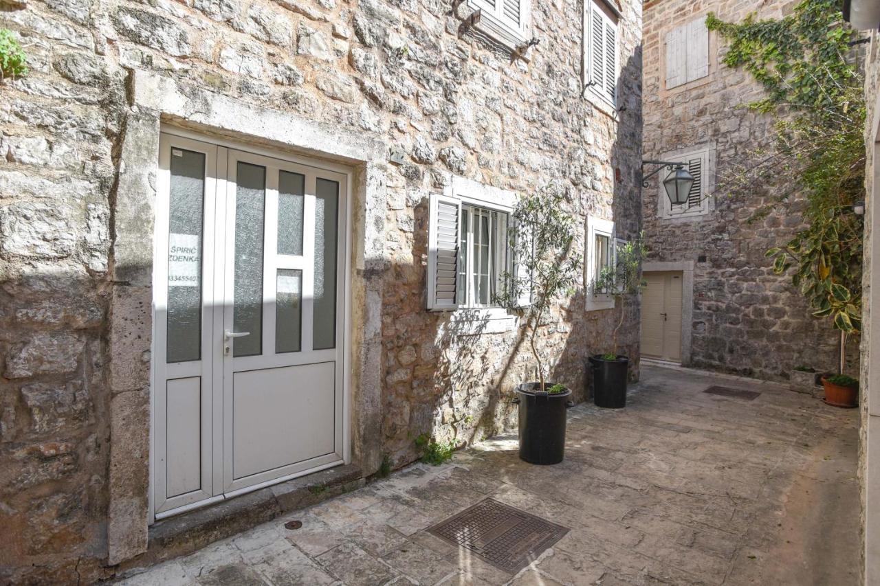Sambra Old Town Apartment Budva Luaran gambar